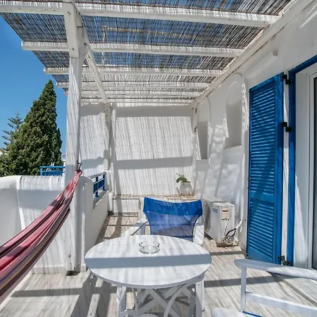 Livadia Seaside 14 Apartman *